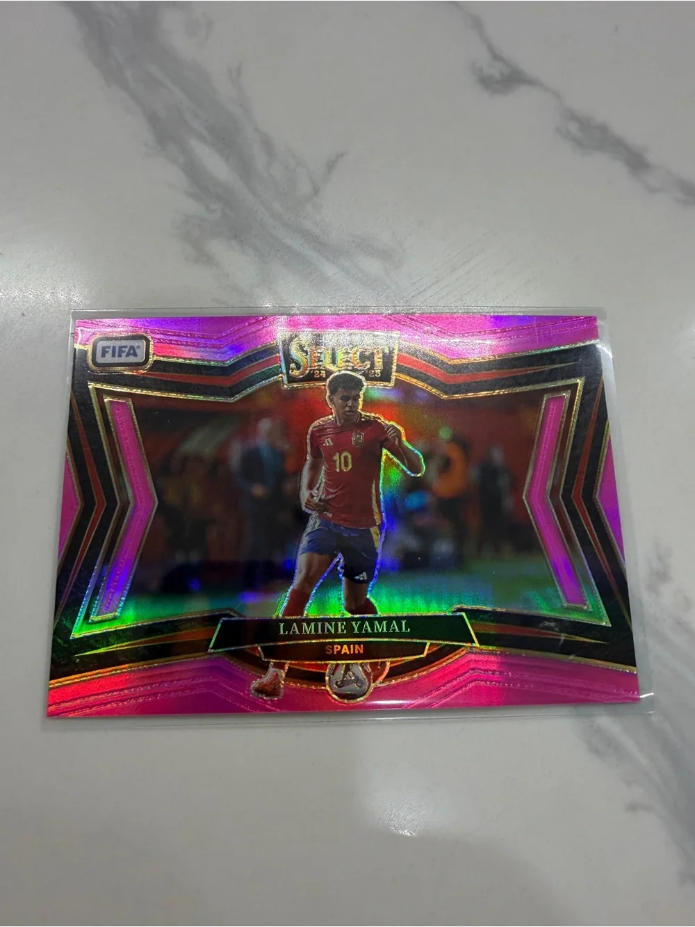 2024-25 Panini Select FIFA Field Level Pink Prizm 45/59 Lamine Yamal, Spain #221
